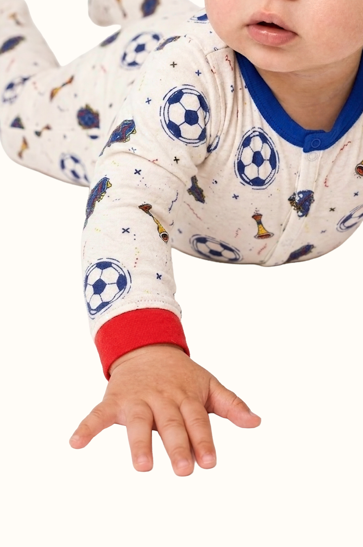 Pijama Bebe Enteriza Futbol en Piel de Durazno