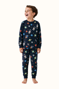 Pijama Niños Astronautas Dos Piezas en Piel de Durazno
